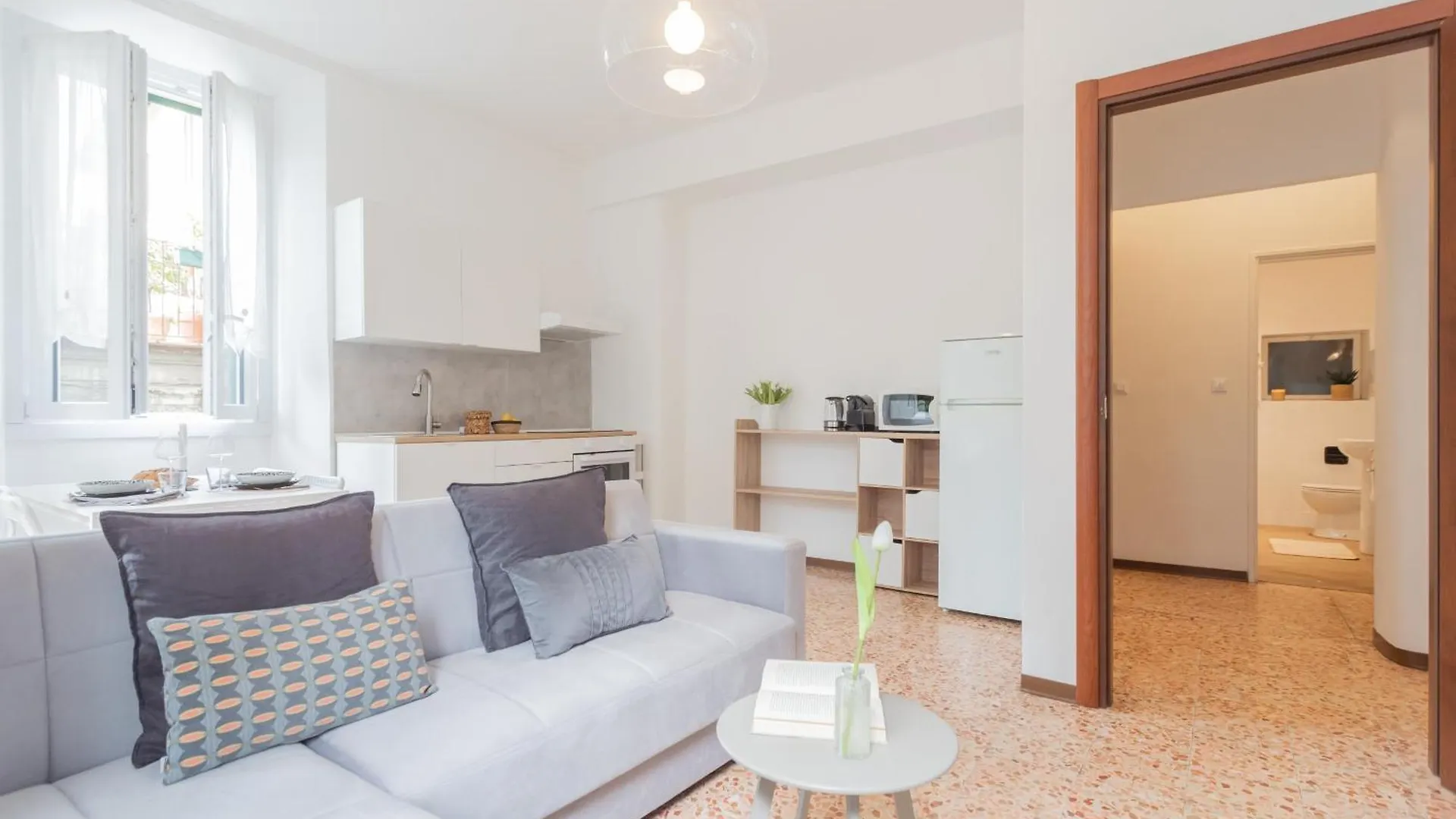 Nonna Tere Apartment By Rent All Como Carate Urio 0*,  İtalya