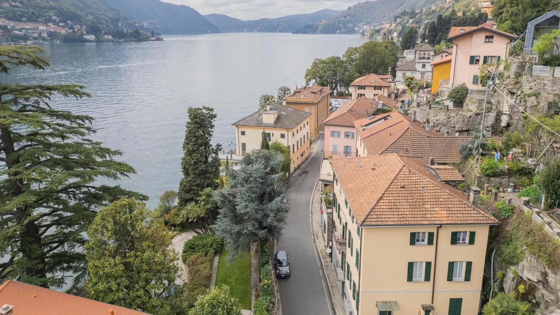Nonna Tere Apartment By Rent All Como Carate Urio 0*,  İtalya